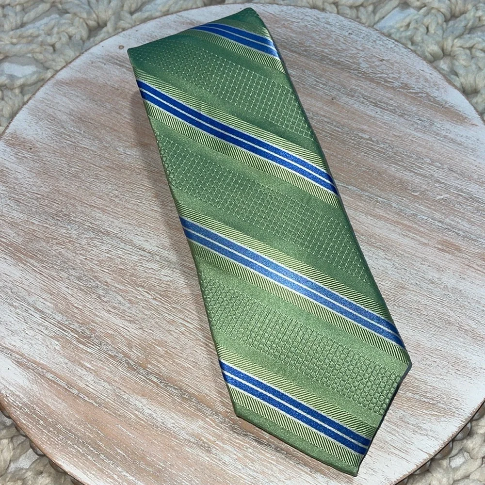 Michael Kors 100% Silk Men's Green Striped Necktie‎ Classic Business Formal Tie